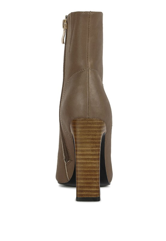 RAG & Co. WYNDHAM Lace Up Leather Ankle Boots