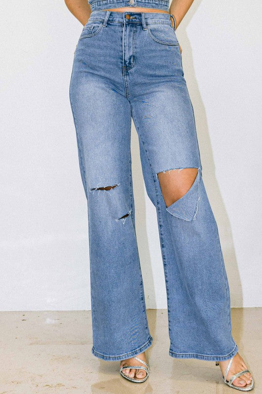 VIBRANT M.I.U. Medium Distressed Wide Fit Jeans