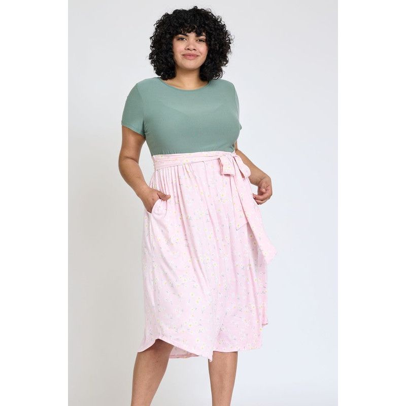 EG FASHION Plus Short Sleeve Floral Midi Dress