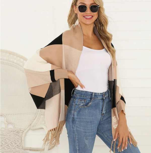 Color Block Fringe Hem Batwing Sleeve Cardigan