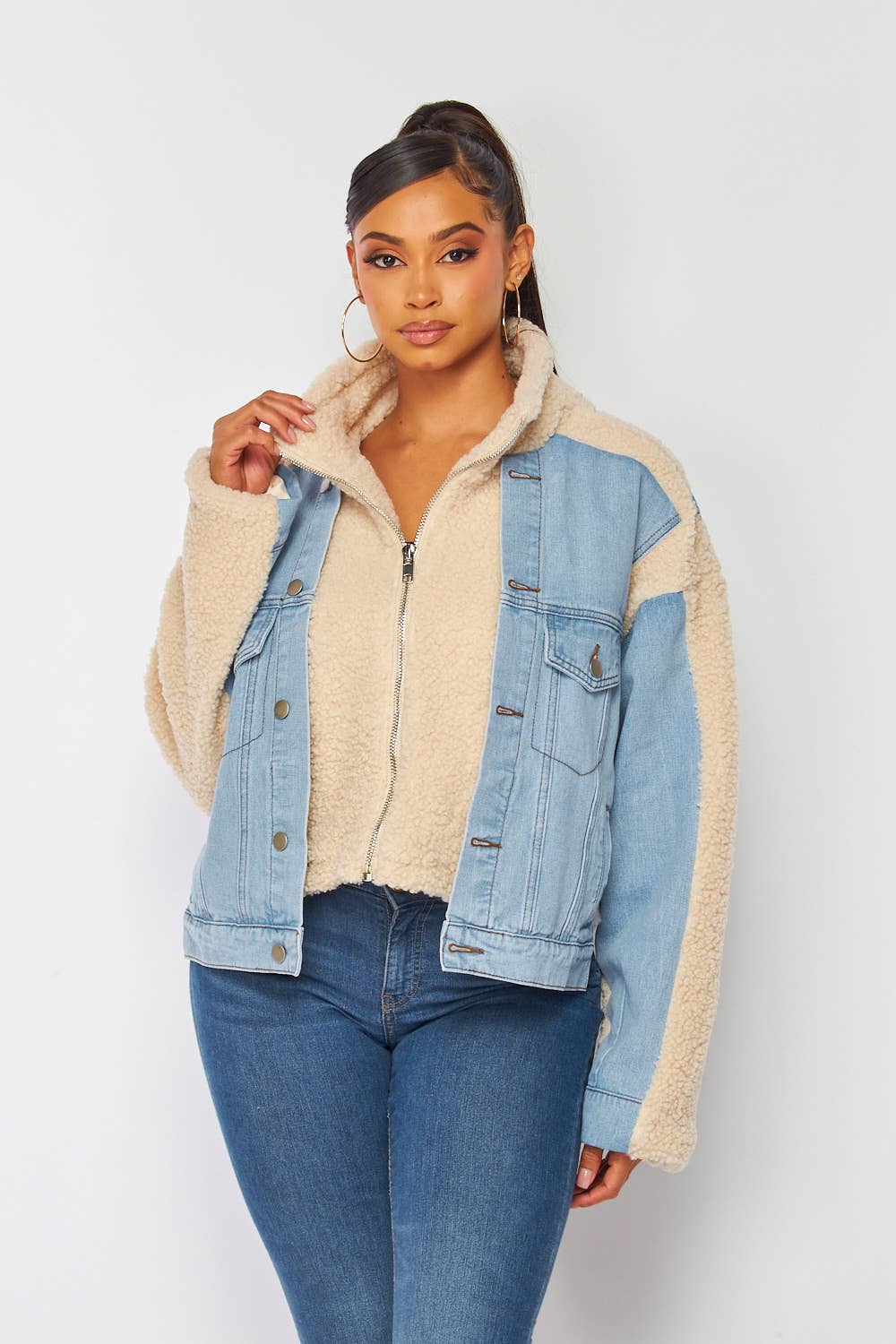 Christina's Fleece Women's Denim Jacket – Luxe Contrast Design & Oversized Fit