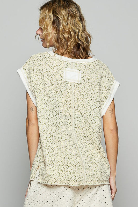 POL Women's Almond/Ivory Floral V-Neck Top with Short Sleeve