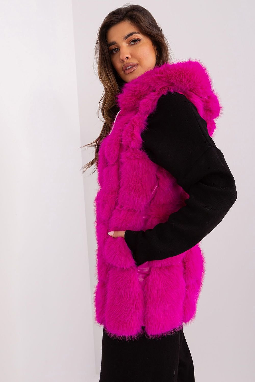 A.T. European Women's Faux Fur Hooded Winter Vest/Gilet-up to 3XL