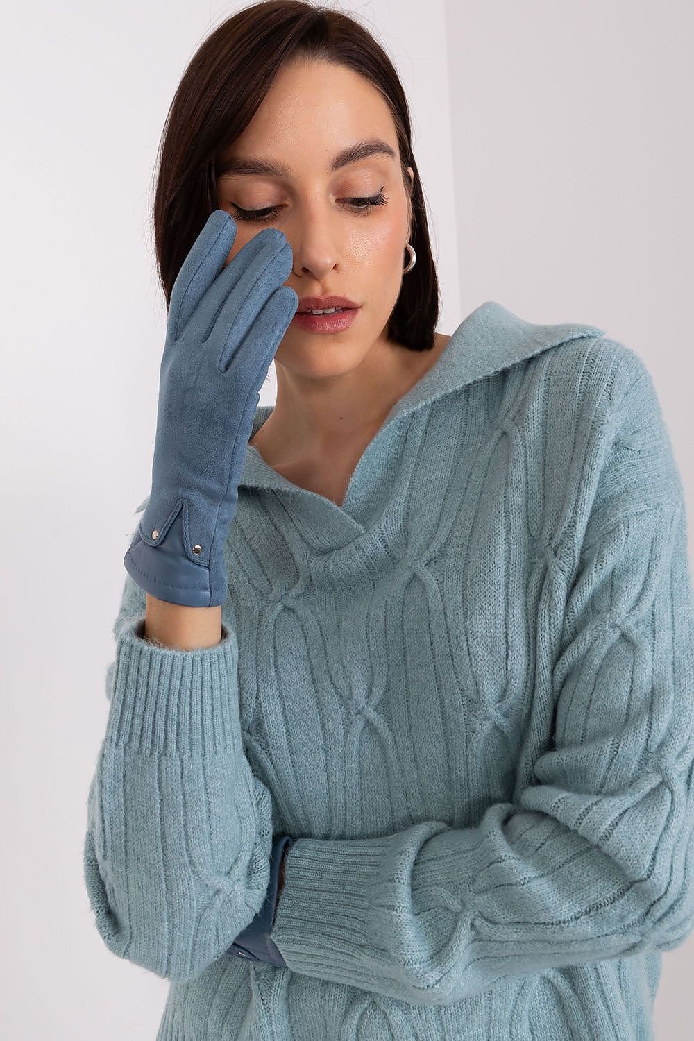 A.T. Women's European Winter Gloves with Leather Detail