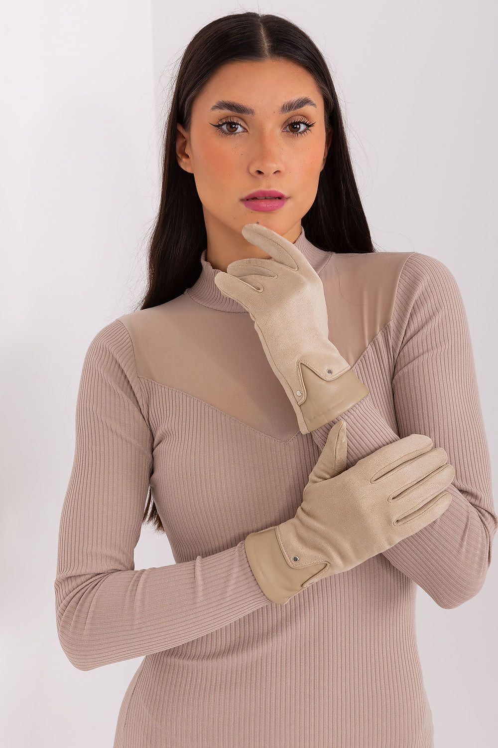 A.T. Women's European Winter Gloves with Leather Detail