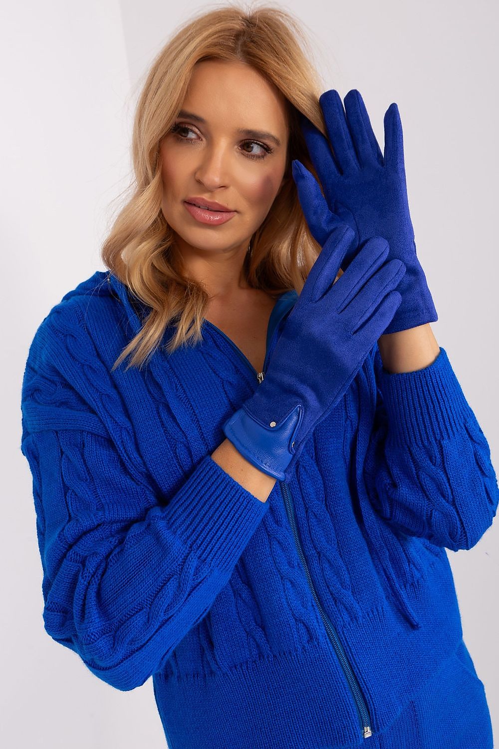 A.T. Women's European Winter Gloves with Leather Detail