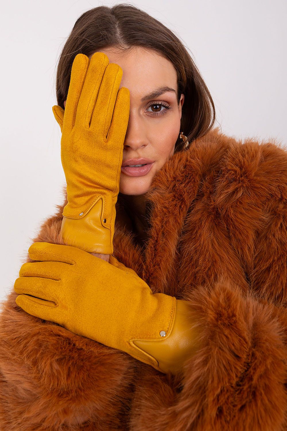 A.T. Women's European Winter Gloves with Leather Detail
