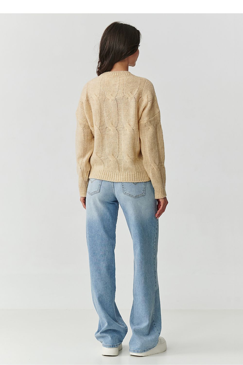 Jumper model 217363 Makadamia