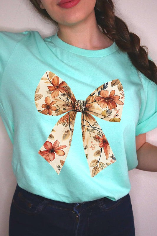 Color-Bear Women's Autumn Bow Graphic Tee with Short Sleeves