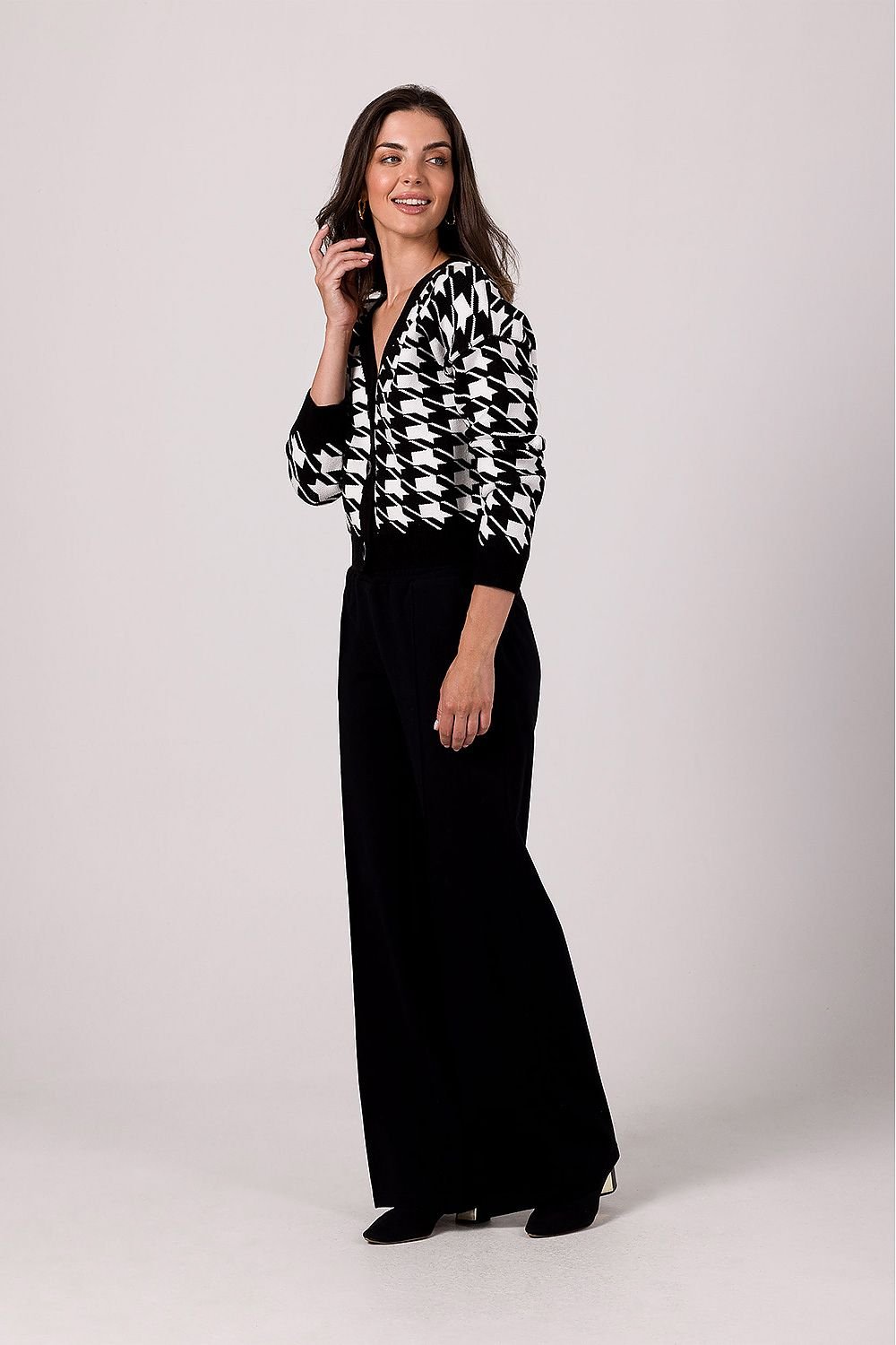 BE KNIT Women's European-made Houndstooth Buttoned-down Cropped Sweater Cardigan