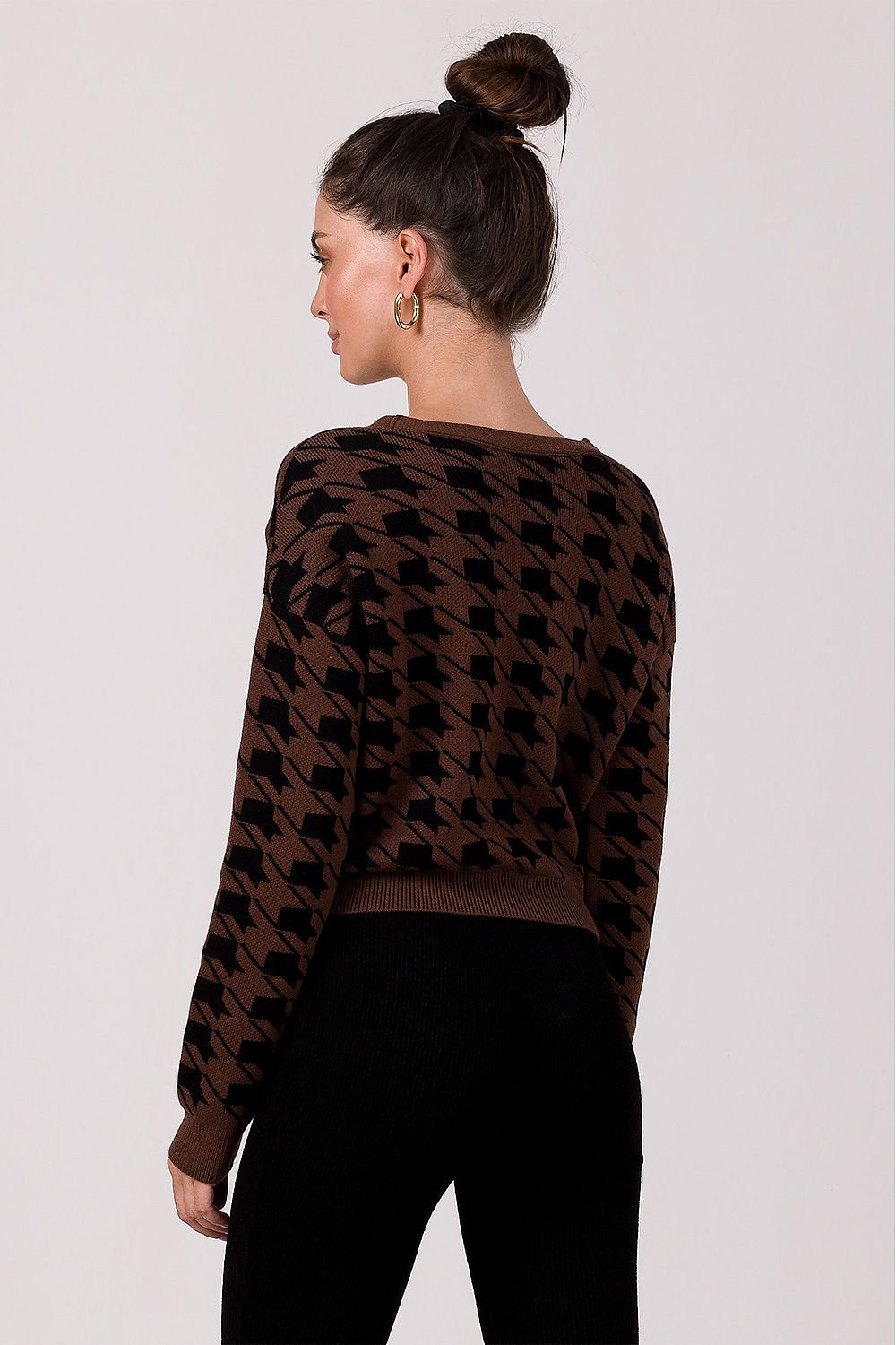 BE KNIT Women's European-made Houndstooth Buttoned-down Cropped Sweater Cardigan
