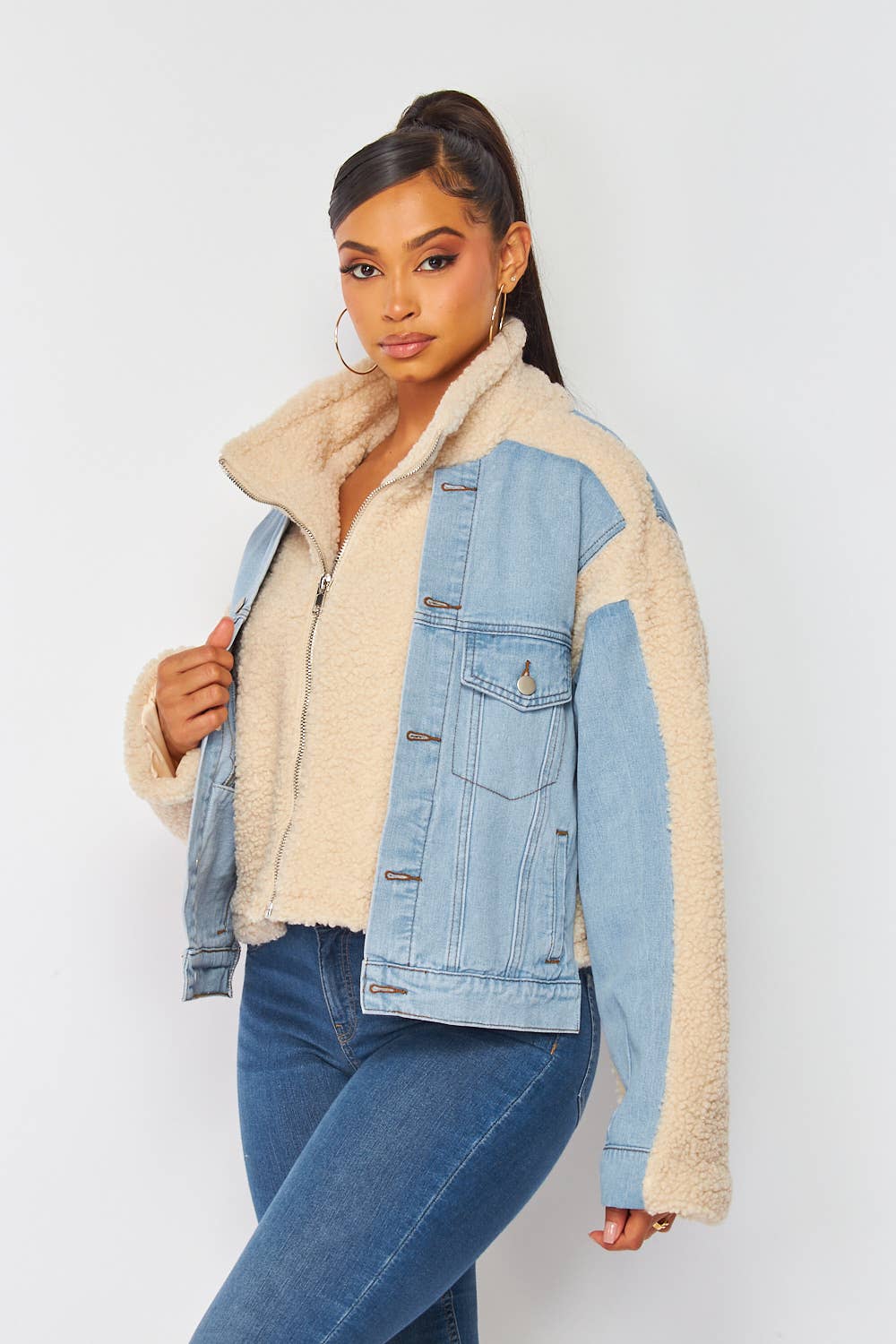 Denim Sherpa Panel Jacket – Cozy Faux Shearling, Relaxed Fit & Classic Style