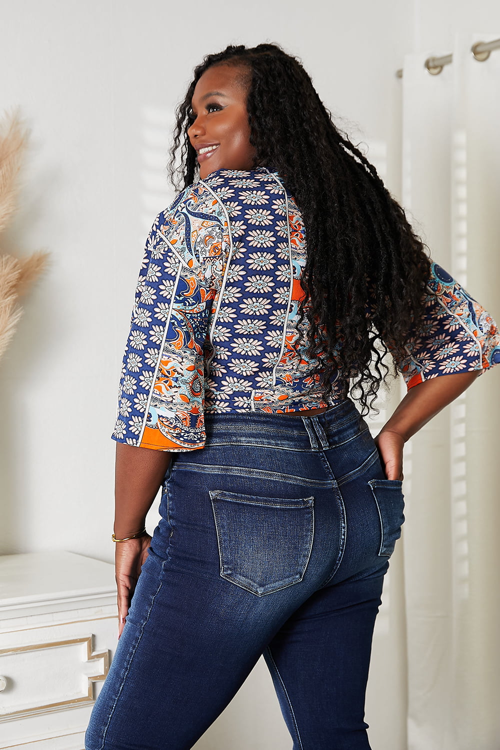 YO Tie Hem V-Neck Three-Quarter Sleeve Blouse