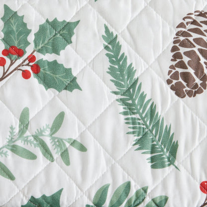 3 Piece Holiday Holly Quilt Set | Mistletoe Collection