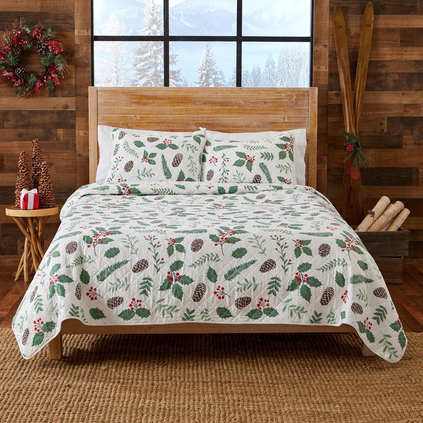 3 Piece Holiday Holly Quilt Set | Mistletoe Collection