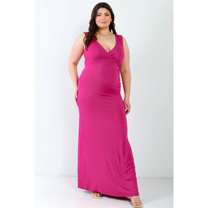 Robe longue sans manches à encolure en V Plus